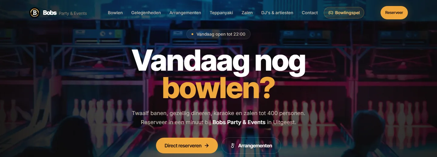 Voorpagina van bobs.nl met de kop Vandaag nog bowlen, een knop om direct te reserveren en op de achtergrond een bowlingbaan met kegels