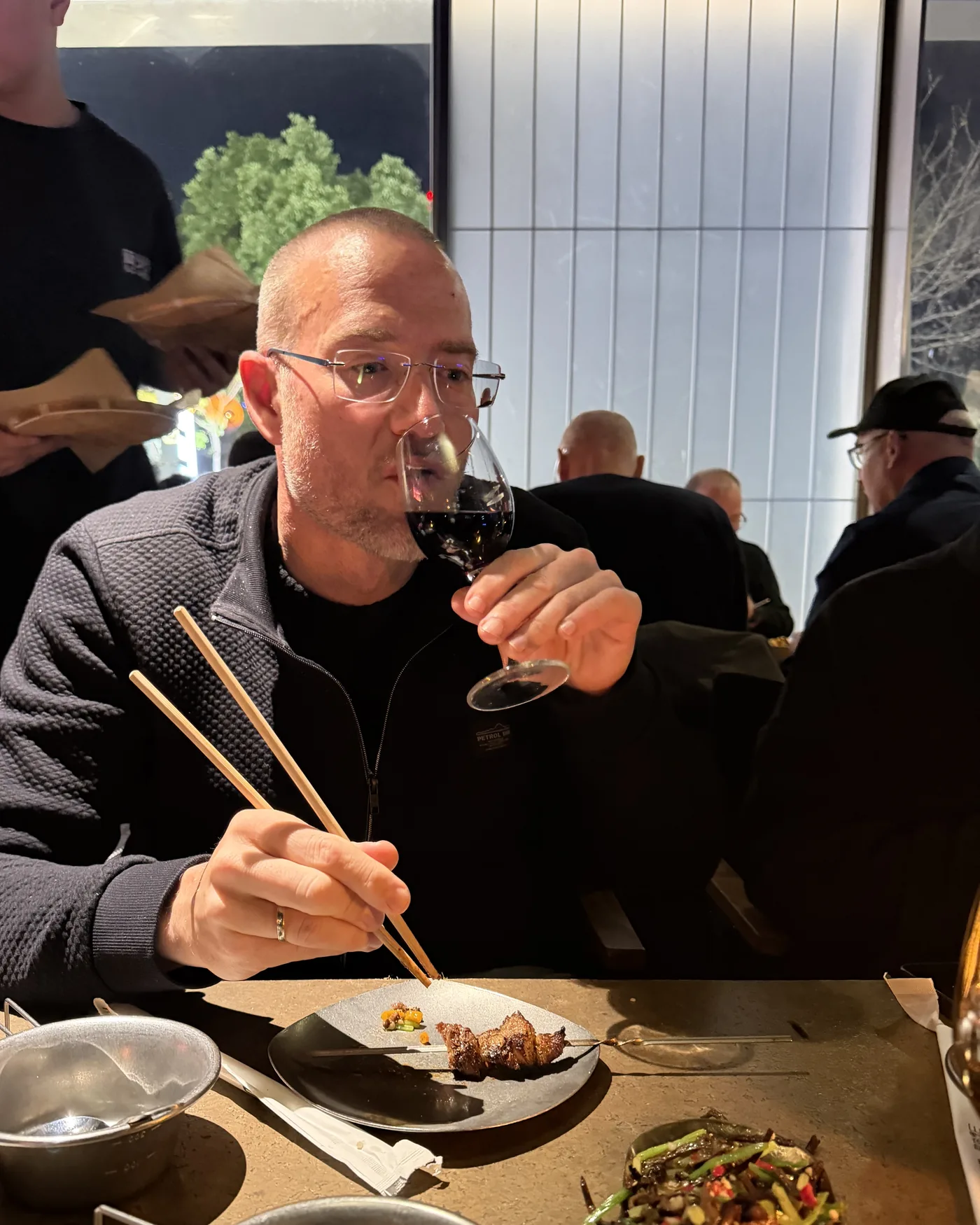 John van den Bosch aan tafel